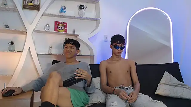 BEAUTY BOYS1 online show from 10-01-25, 07:14