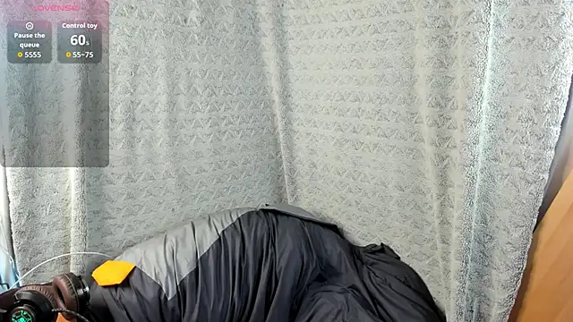 Snapshot of MiaLores chatting on 09-12-25, 08:36 MiaLores online show from 09-12-25, 08:36