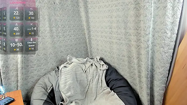 Snapshot of MiaLores chatting on 09-25-25, 08:07 MiaLores online show from 09-25-25, 08:07