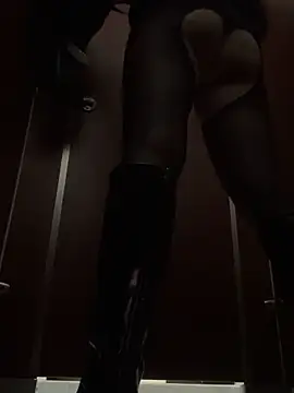 xiaoliansweet online show from 10-10-25, 07:51