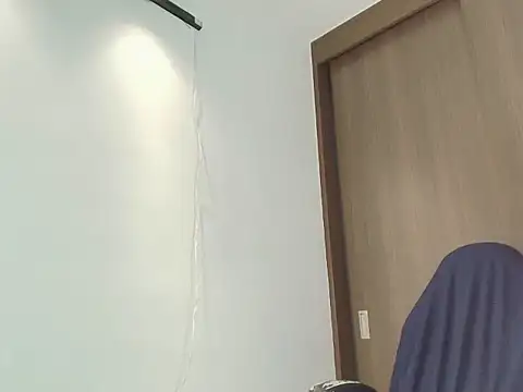 scarletevil online show from 09-11-25, 02:33