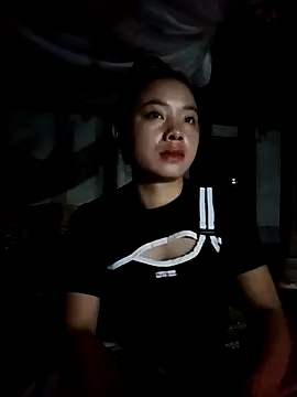 Snapshot of milo123-xx chatting on 09-12-25, 12:05 milo123-xx online show from 09-12-25, 12:05