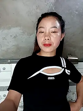 Snapshot of milo123-xx chatting on 09-15-25, 03:28 milo123-xx online show from 09-15-25, 03:28