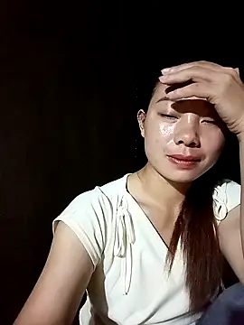 Snapshot of milo123-xx chatting on 09-18-25, 04:42 milo123-xx online show from 09-18-25, 04:42