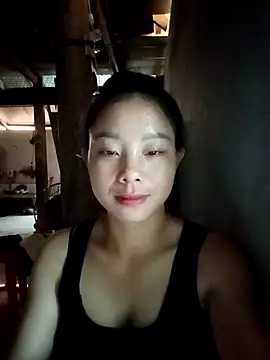 Snapshot of milo123-xx chatting on 09-25-25, 03:43 milo123-xx online show from 09-25-25, 03:43