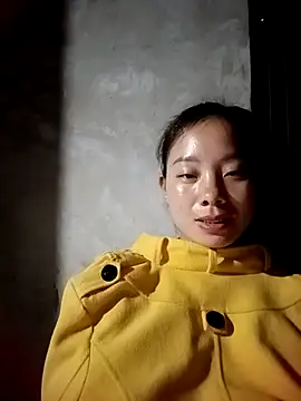 Snapshot of milo123-xx chatting on 09-30-25, 12:21 milo123-xx online show from 09-30-25, 12:21