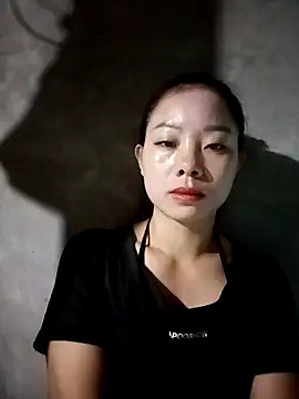 Snapshot of milo123-xx chatting on 10-11-25, 12:21 milo123-xx online show from 10-11-25, 12:21