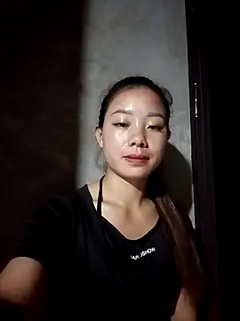 Snapshot of milo123-xx chatting on 10-11-25, 12:26 milo123-xx online show from 10-11-25, 12:26