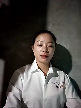 Snapshot of milo123-xx chatting on 10-12-25, 12:31 milo123-xx online show from 10-12-25, 12:31