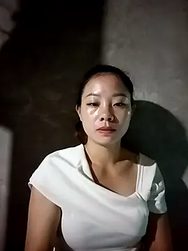 Snapshot of milo123-xx chatting on 10-13-25, 12:43 milo123-xx online show from 10-13-25, 12:43