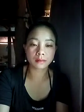 Snapshot of milo123-xx chatting on 10-18-25, 01:19 milo123-xx online show from 10-18-25, 01:19