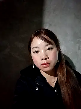 Snapshot of milo123-xx chatting on 11-13-25, 04:33 milo123-xx online show from 11-13-25, 04:33