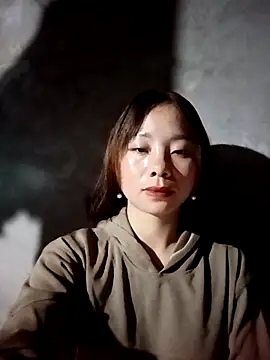 Snapshot of milo123-xx chatting on 11-16-25, 01:39 milo123-xx online show from 11-16-25, 01:39