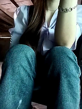 Snapshot of milo123-xx chatting on 05-05-26, 12:29 milo123-xx online show from 05-05-26, 12:29