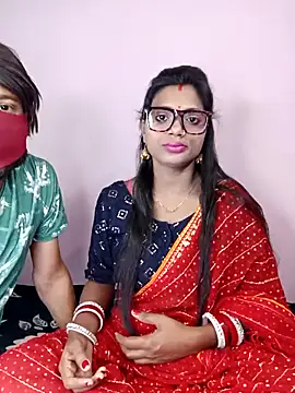 Snapshot of Mohini_Josh069 chatting on 09-20-25, 10:11 Mohini Josh069 online show from 09-20-25, 10:11