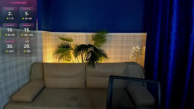 Snapshot of Hella_Fabel chatting on 11-23-25, 01:05 Hella Fabel online show from 11-23-25, 01:05