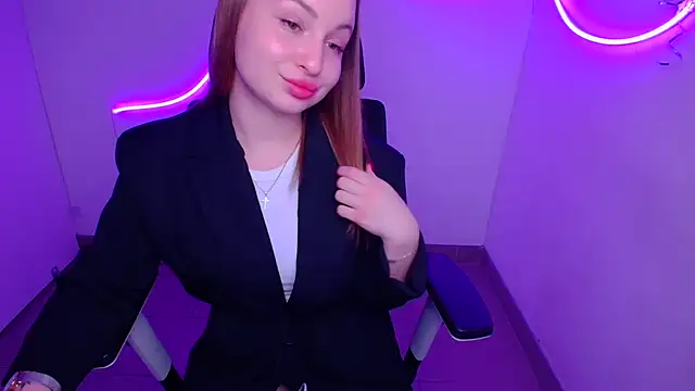 Snapshot of Rose_se chatting on 09-17-25, 07:48 Rose se online show from 09-17-25, 07:48