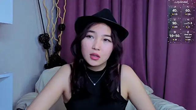 ColettaMejias online show from 11-14-25, 08:07