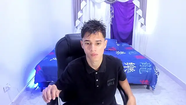 Aron Boyy online show from 10-17-25, 08:33