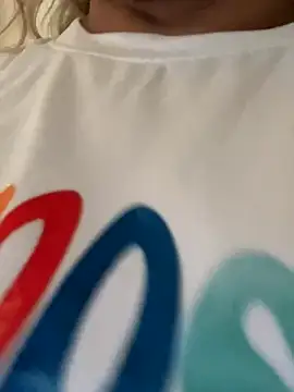 Snapshot of Lucy_Milf_474 chatting on 09-23-25, 12:08 Lucy Milf 474 online show from 09-23-25, 12:08