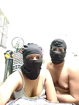 crazcy-couples online show from 09-09-25, 05:12