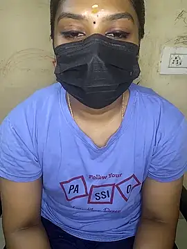 Snapshot of Tamil_Attitude_queen chatting on 09-17-25, 07:59 Tamil Attitude queen online show from 09-17-25, 07:59