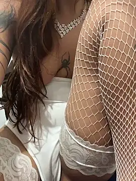 AliceMrtnz online show from 04-18-26, 07:58