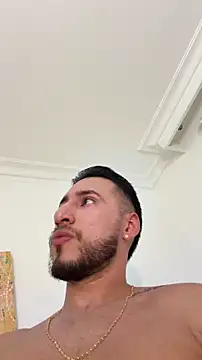 Thiago Hill online show from 12-20-25, 09:44