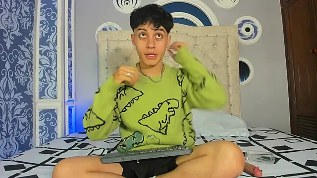 Dani rivass online show from 09-11-25, 11:21