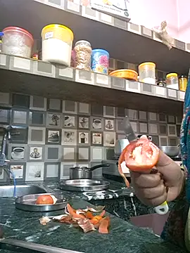 Snapshot of anjalibb chatting on 09-29-25, 04:06 anjalibb online show from 09-29-25, 04:06