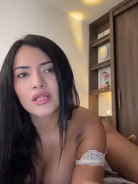 Snapshot of Lu090_ chatting on 11-14-25, 05:11 Lu090 online show from 11-14-25, 05:11