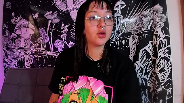 Violetaa Leee online show from 10-12-25, 07:13