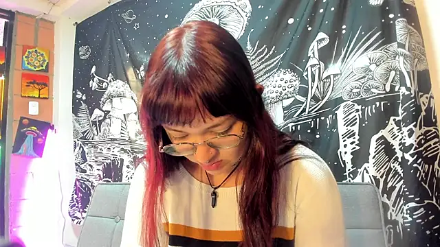 Violetaa Leee online show from 10-29-25, 03:36