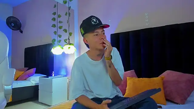 Nascary Fox online show from 09-12-25, 08:09