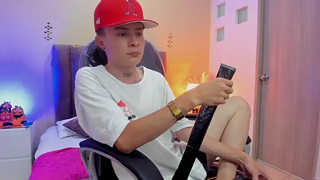 Nascary Fox online show from 10-25-25, 08:03