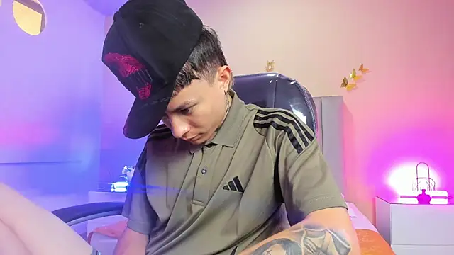 Nascary Fox online show from 04-18-26, 02:43