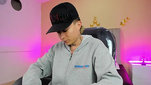 Nascary Fox online show from 04-28-26, 11:37