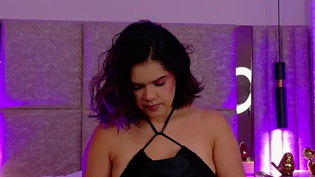 Martina-Roberts- online show from 09-23-25, 05:10