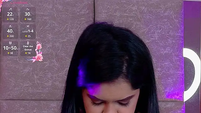 Martina-Roberts- online show from 10-11-25, 03:50