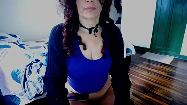 Snapshot of fenix_colette chatting on 05-26-26, 03:08 fenix colette online show from 05-26-26, 03:08