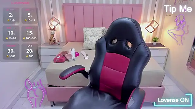 KATIAMOSS1 online show from 10-15-25, 12:05