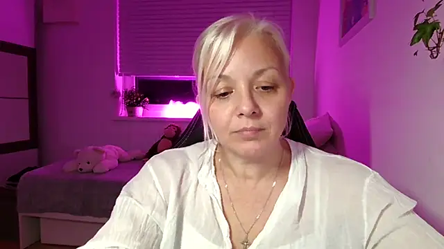 Linsy Kim online show from 11-14-25, 06:50