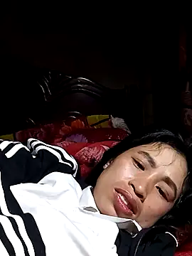 Snapshot of misa_00 chatting on 05-03-26, 03:01 misa 00 online show from 05-03-26, 03:01
