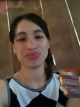 Snapshot of misa_00 chatting on 05-19-26, 04:19 misa 00 online show from 05-19-26, 04:19