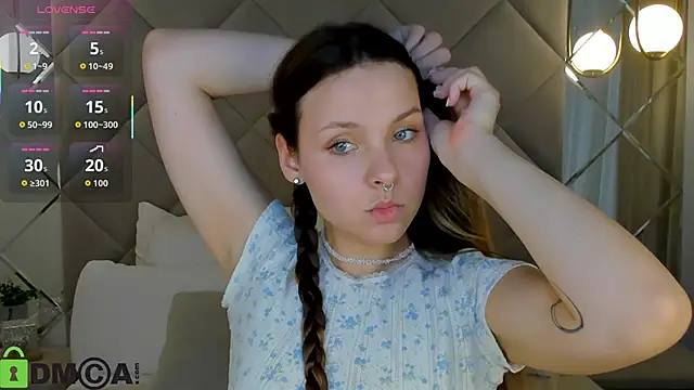 Hina Smith online show from 10-17-25, 11:35