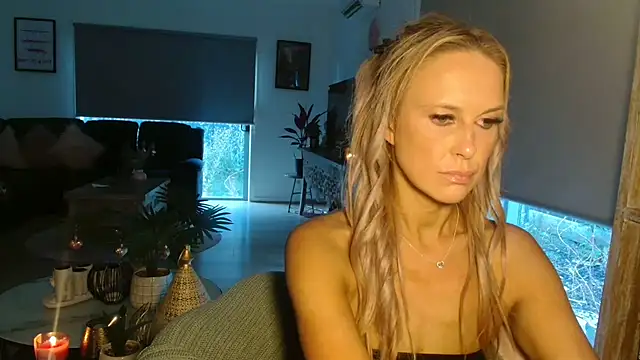 imyourgoodgirl69 online show from 02-16-26, 08:43