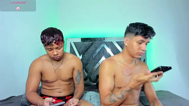 Robertmiller21 online show from 04-25-26, 05:10