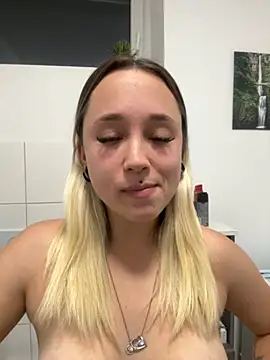 stelli 99 online show from 10-09-25, 05:55