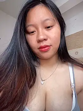 Snapshot of maianhcute chatting on 09-21-25, 01:18 maianhcute online show from 09-21-25, 01:18