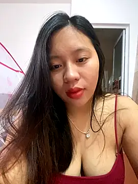 Snapshot of maianhcute chatting on 10-02-25, 12:28 maianhcute online show from 10-02-25, 12:28